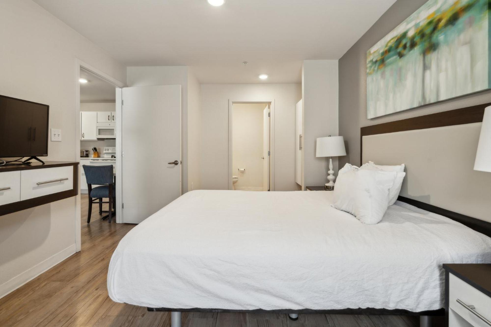 Simplicity At The Rim 1317 I Comfy 1 Bed 1 Bath Apartment *