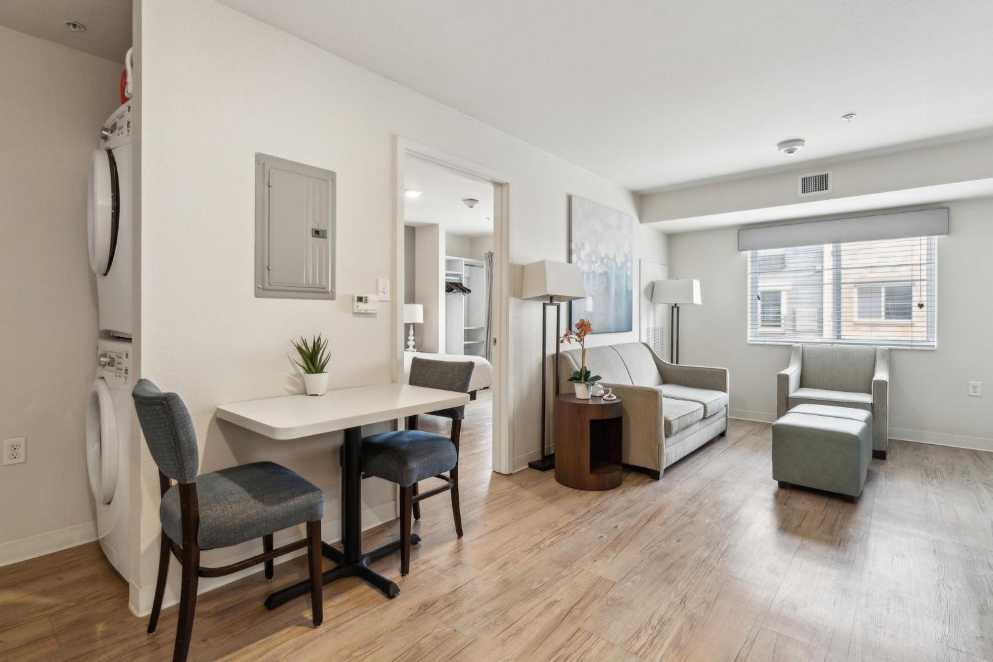 Simplicity At The Rim 1317 I Comfy 1 Bed 1 Bath Apartment San Antonio
